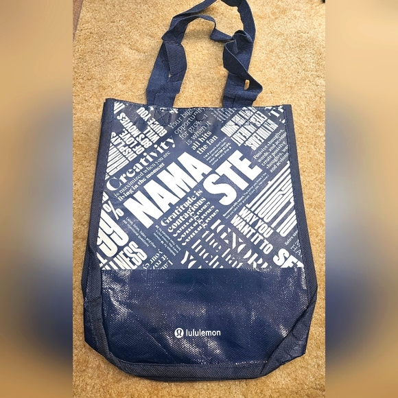 Small lululemon tote (choose 1 per order) - Picture 3 of 5